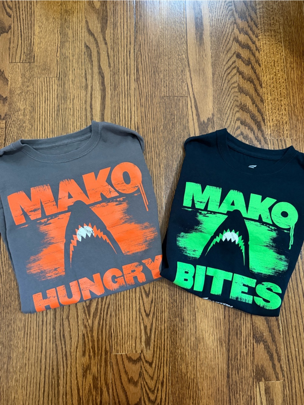 Easton Short Sleeve Bundle of 2 Mako Shark Tees Gray Black Size Large